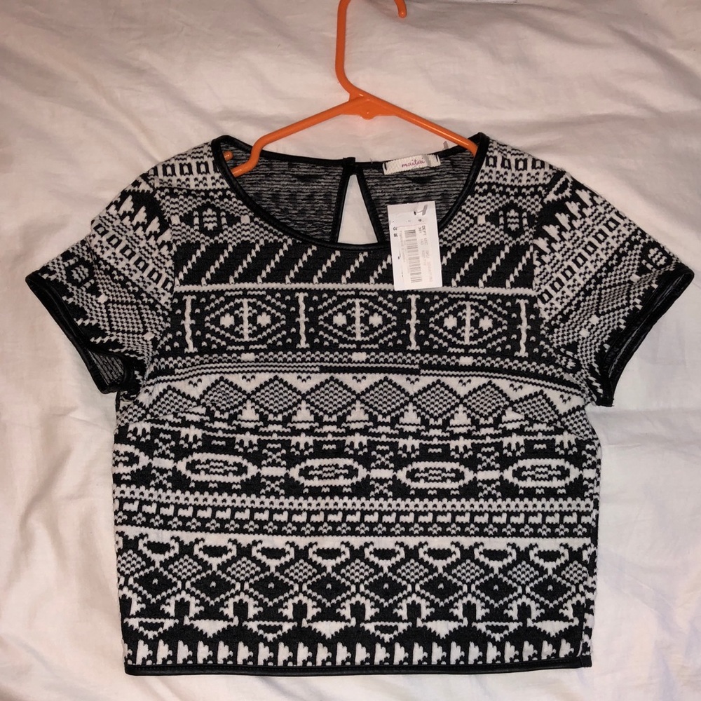 Fall/winter cable knit sweater print crop top